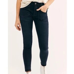 FREE PEOPLE | WE THE FREE Dark Wash Ivy Denim Pull On Raw Hem Skinny Jeans Sz 26